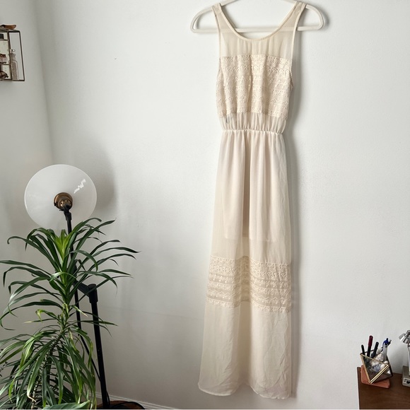 Divided by H&M Cream Lace Maxi Dress Size 2 - Picture 2 of 11